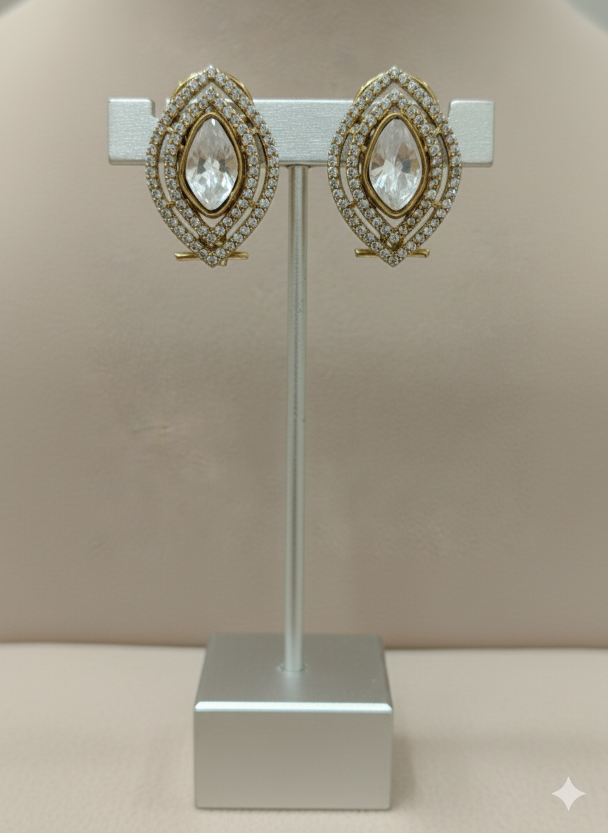 ✨ Antique Kundan Grace Studs ✨