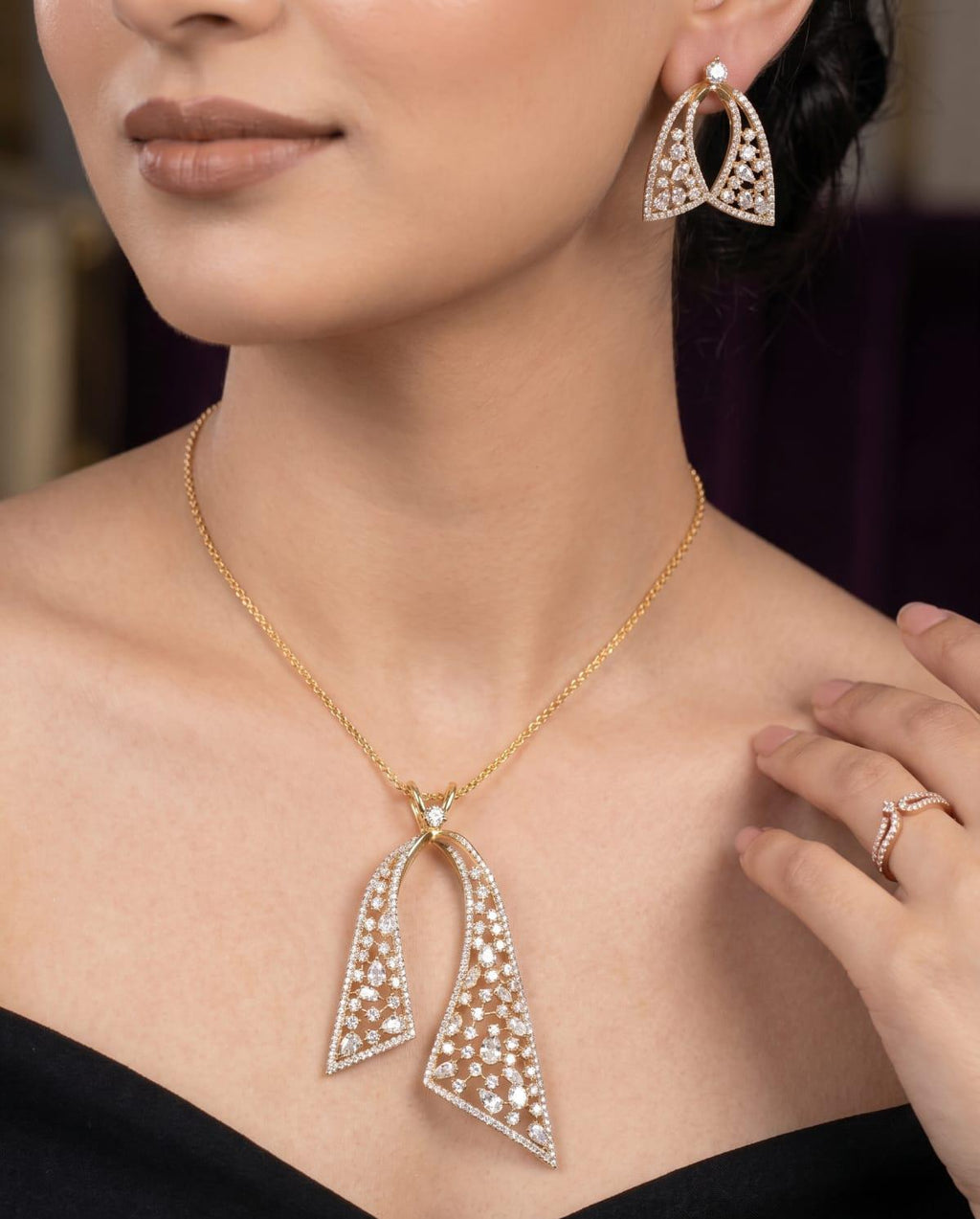 Designer AD Pendant Set with Earrings