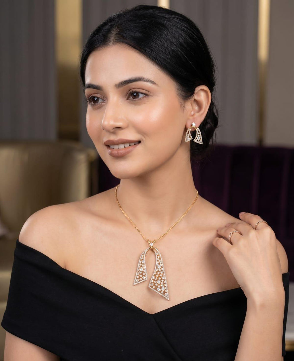 Designer AD Pendant Set with Earrings