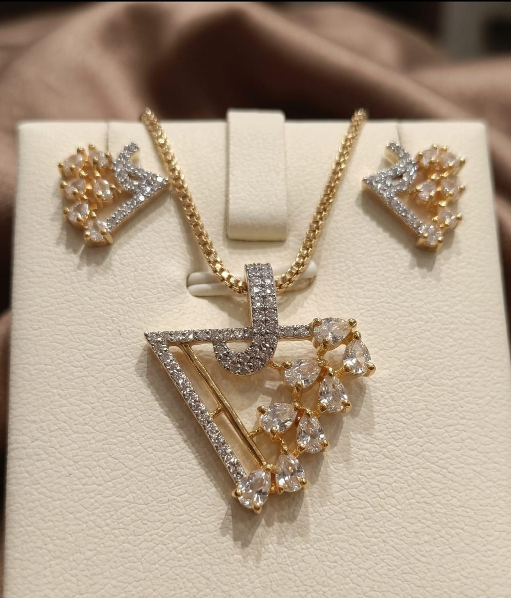 18K Gold-Plated Designer Pendant Set