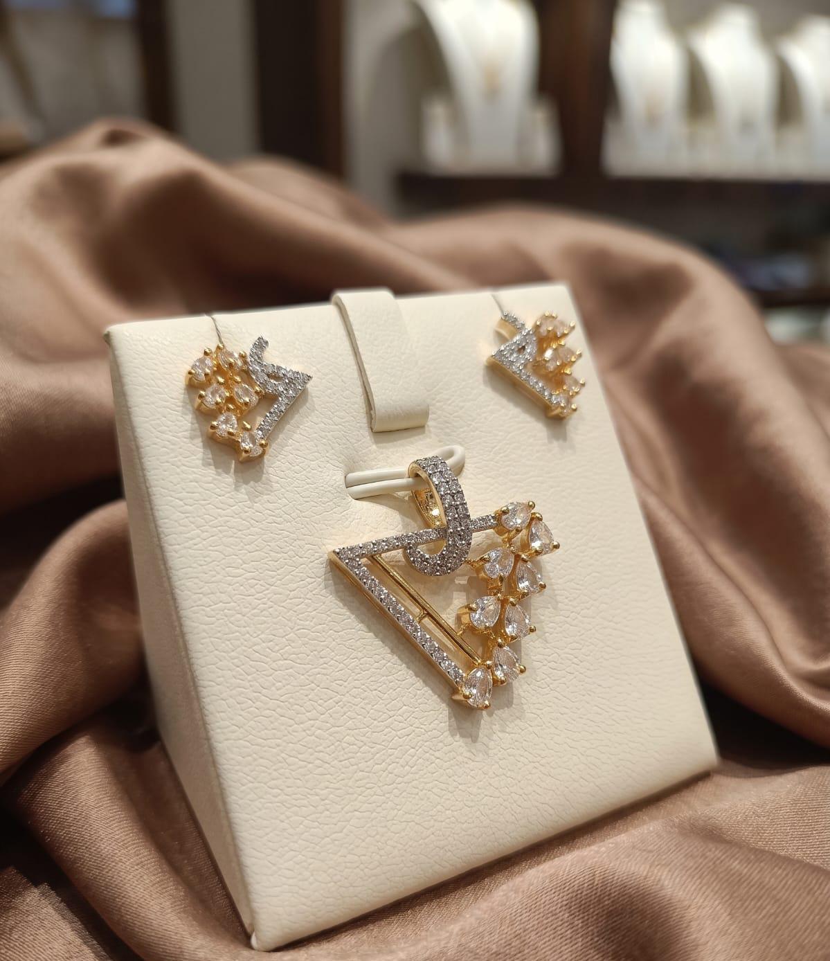 18K Gold-Plated Designer Pendant Set