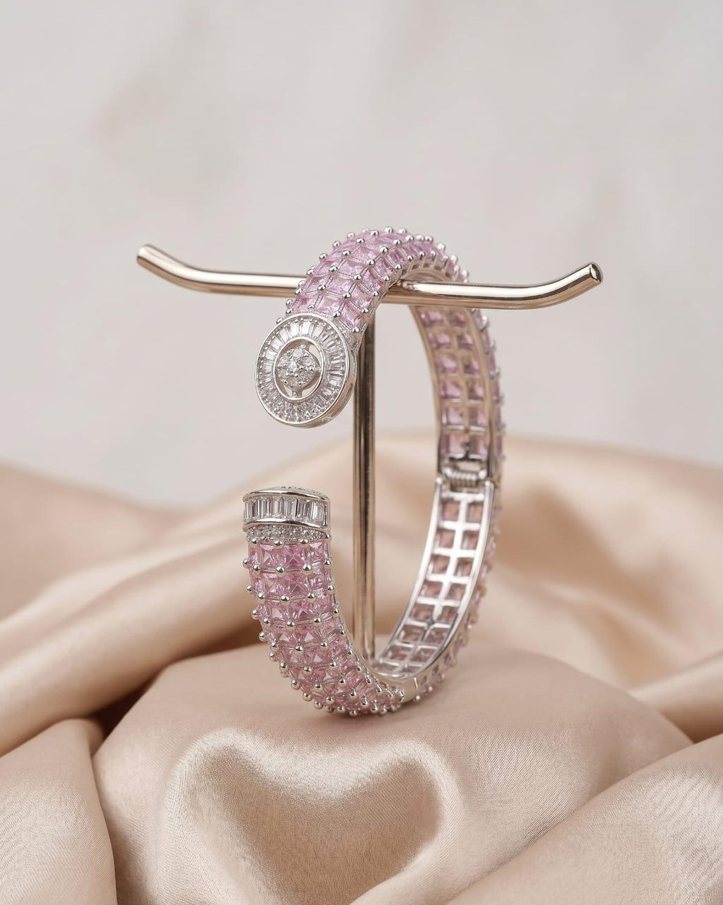 Rosé Luxe Imported Nano Setting Front-Openable Bracelet
