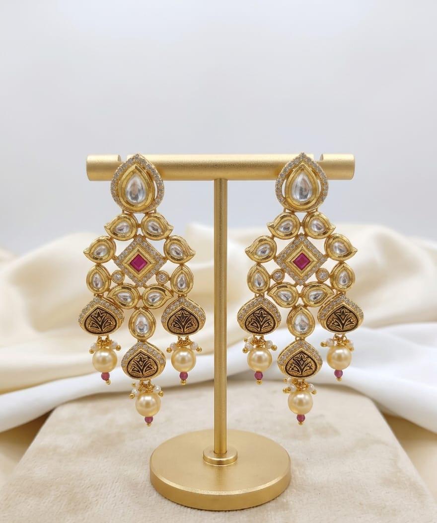Royal Darbar Kundan Earrin