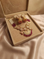 Kundan, Onyx & Pearl Malaa Necklace–Earrings Set in Gold Polish