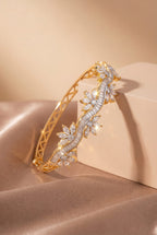 ✨ Floral Wave American Diamond Bracelet