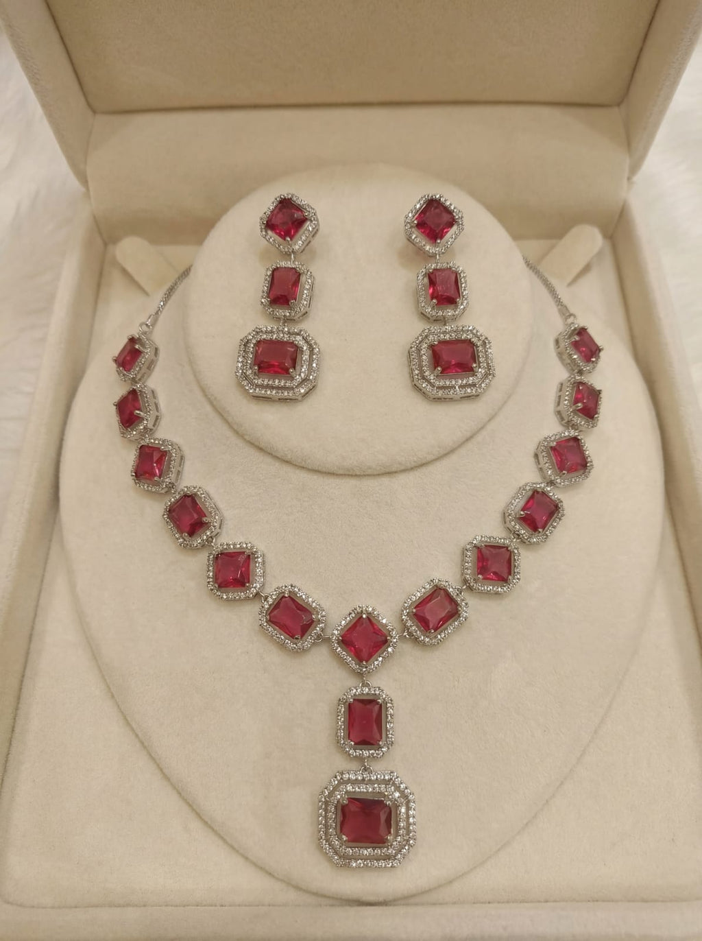 Ruby Elegance Necklace Set