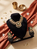 Emerald Royale Moissanite Kundan Set ✨