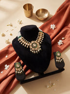 Emerald Royale Moissanite Kundan Set ✨